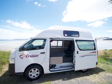 Cruisin Motorhomes Hitop 4 Berth, Vehicle Image