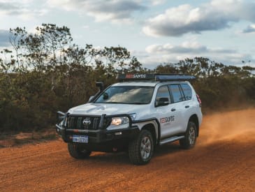 Redsands Campers 4WD Land Cruiser Prado, Vehicle Image