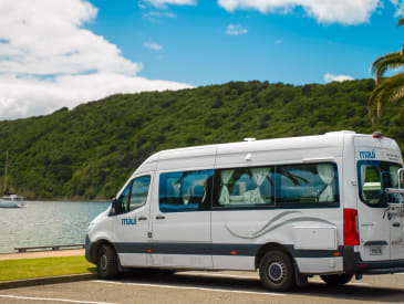 Maui Rentals Ultima, Vehicle Image