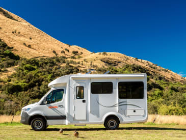 Apollo Motorhomes Euro Quest, Vehicle Image
