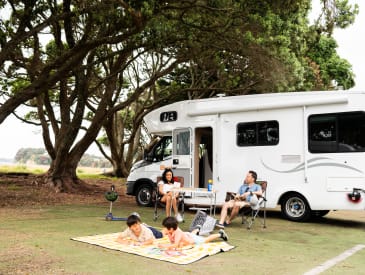 Britz Rentals Frontier, Vehicle Image