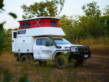 Redsands Campers 2 Personen The Wanderer "Outback" 4WD Camper, Vehicle Image