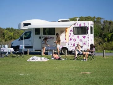 JUCY Rentals Big Kahuna, Vehicle Image
