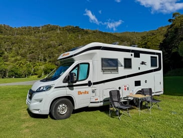 Britz Rentals Wanderer, Vehicle Image