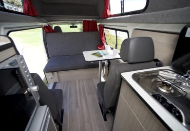 Cruisin Motorhomes Hitop 4 Berth