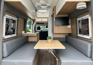 Cruisin Motorhomes Rover
