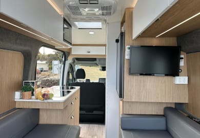 Cruisin Motorhomes Hitop