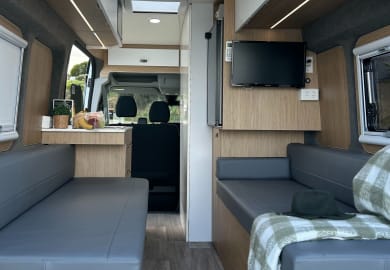 Cruisin Motorhomes Hitop