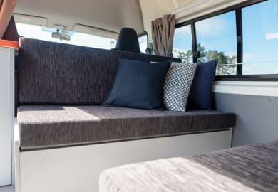 Travellers Autobarn HI5 Campervan