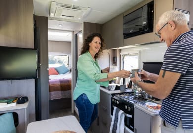 Let's Go Jayco 2 Bett Grandiose