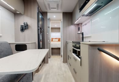 Let's Go Jayco 2 Bett Grandiose