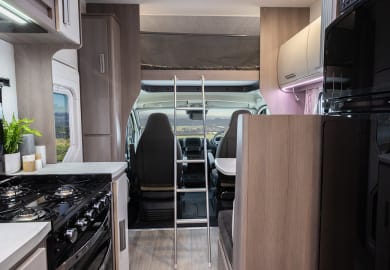 Let's Go Jayco 6 Bett Royale