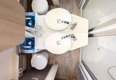 Let's Go Jayco 6 Bett Royale