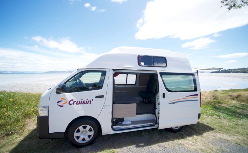 Cruisin Motorhomes Hitop 4 Berth, Vehicle Image