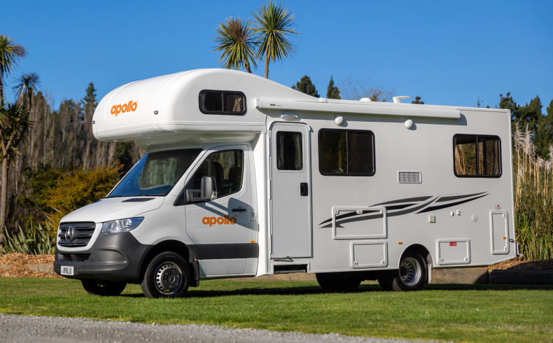 Apollo Motorhomes Euro Deluxe, Vehicle Image