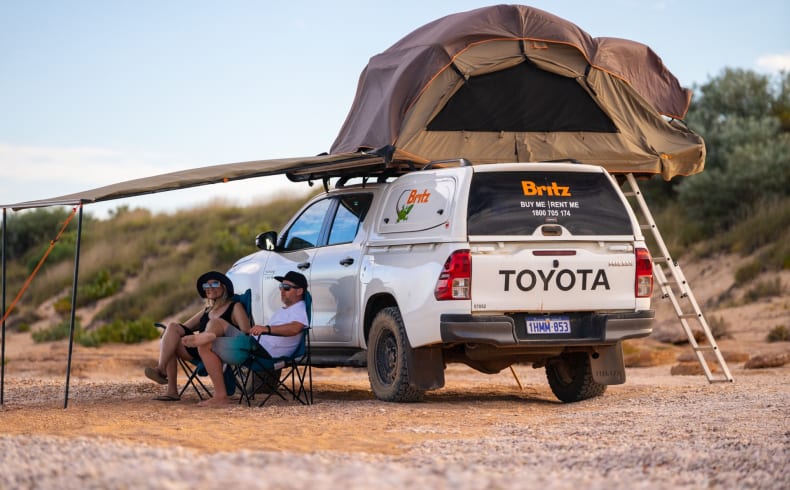 Britz Rentals 4WD Safari Auto, Vehicle Image