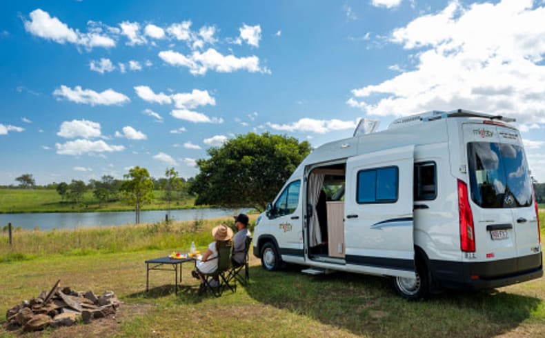 Mighty Campers Duo, Vehicle Image