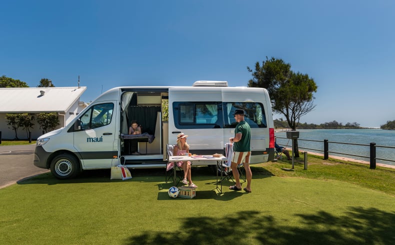 Maui Rentals Ultima Plus, Vehicle Image
