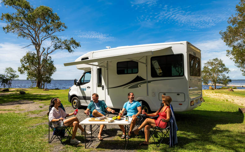 Maui Rentals River Elite, Vehicle Image